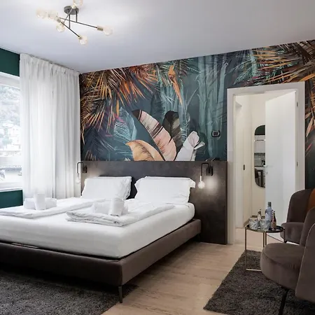 Cooper L Ca De Bezzi