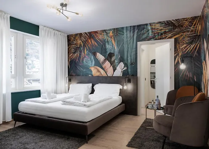 Cooper L Ca De Bezzi