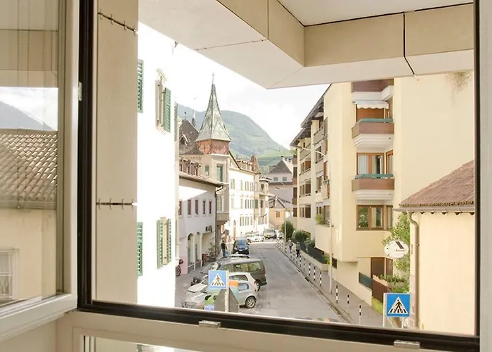 Cooper L Ca De Bezzi