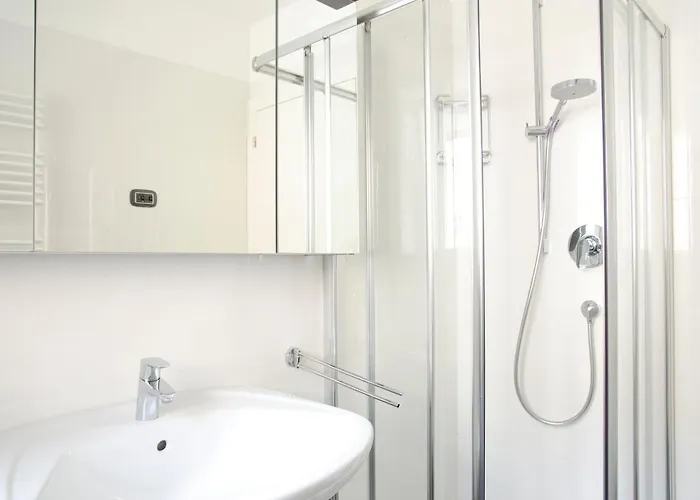 Cooper L Ca De Bezzi Appartement *